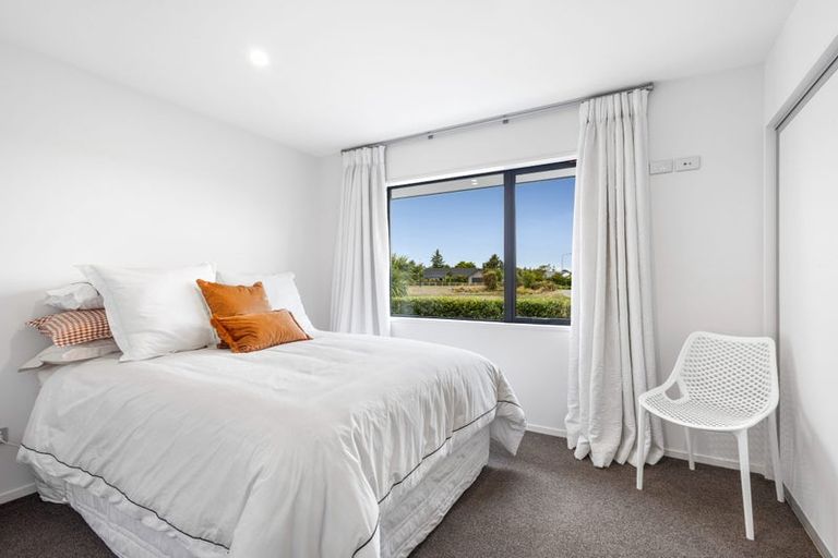 Photo of property in 10 Elizabeth Allen Drive, West Melton, 7618