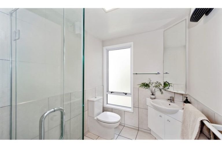 Photo of property in 19 Harrods Court, Ilam, Christchurch, 8053