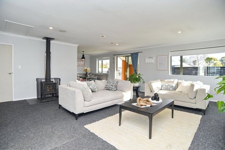 Photo of property in 54 Bush Street, Rangiora, 7400