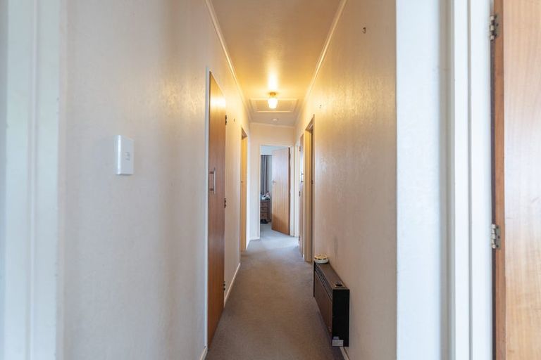 Photo of property in 72 Lethbridge Street, Feilding, 4702