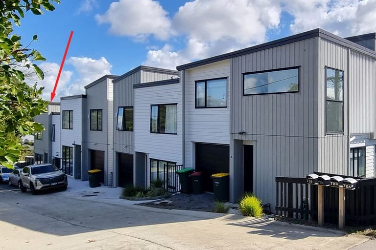 Photo of property in 70d Stanley Road, Glenfield, Auckland, 0629