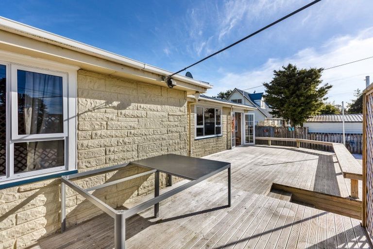 Photo of property in 16 Cumming Street, Okato, 4335