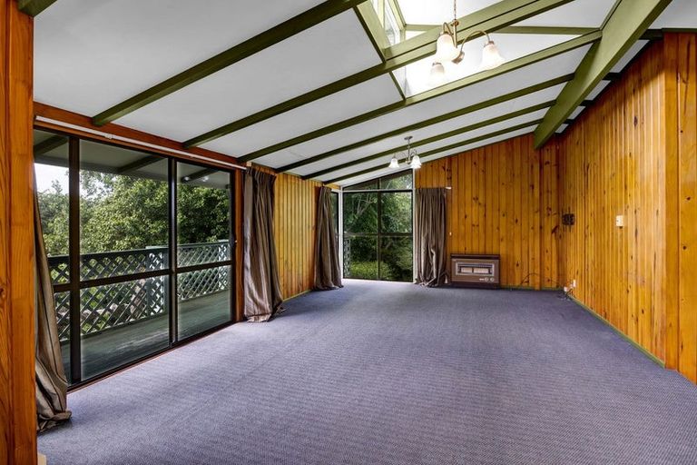 Photo of property in 4 Quin Crescent, Hawera, 4610