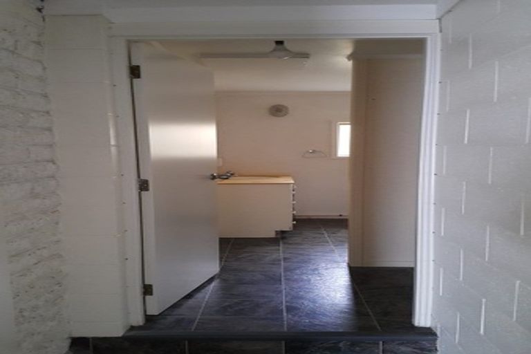 Photo of property in 14 Tatyana Place, Massey, Auckland, 0614