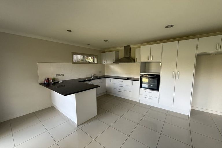 Photo of property in 111a Triangle Road, Massey, Auckland, 0614