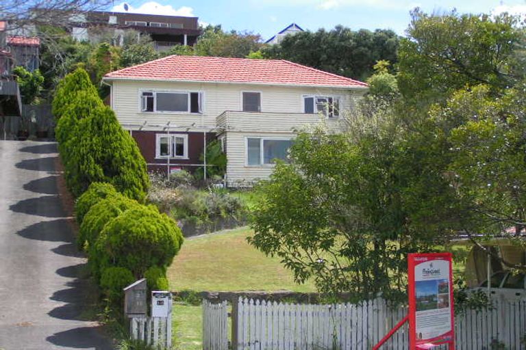 Photo of property in 12 Alfred Street, Northcote Point, Auckland, 0627