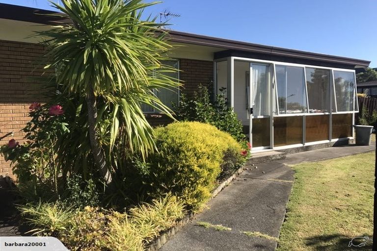 Photo of property in 1/5 Vivian Wilson Drive, Eastern Beach, Auckland, 2012