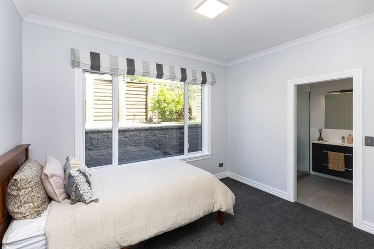 Photo of property in 6 Rushden Rise, Westmorland, Christchurch, 8025