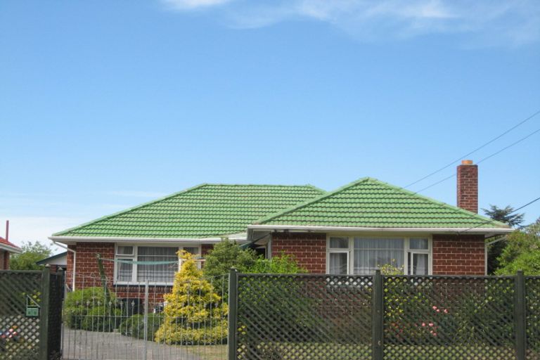 Photo of property in 49 Cuffs Road, Wainoni, Christchurch, 8061