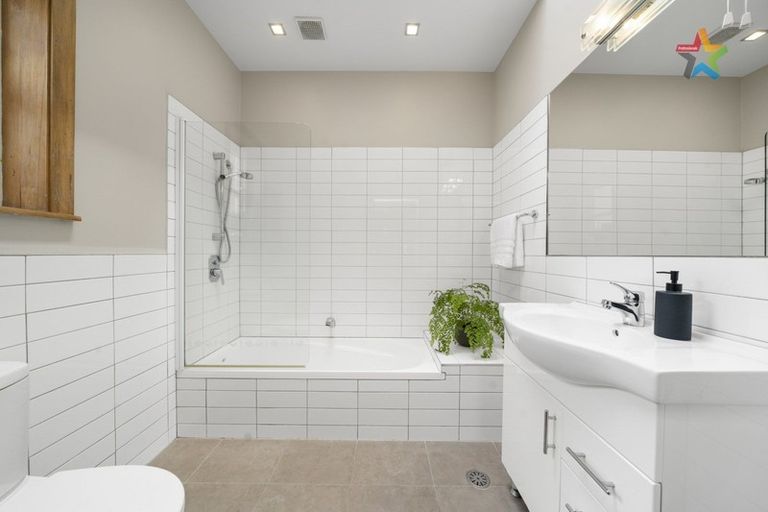 Photo of property in 75 Pilmuir Street, Hutt Central, Lower Hutt, 5010