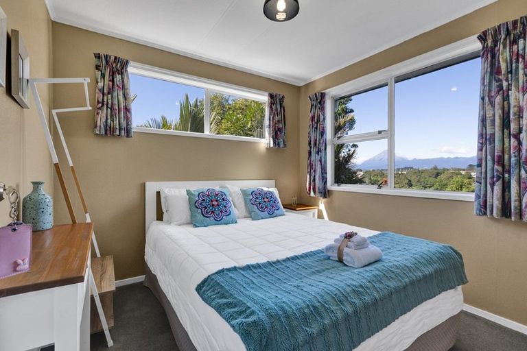 Photo of property in 31a Truby King Street, Merrilands, New Plymouth, 4312