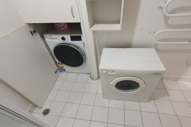 Photo of property in Terrace Garden Apartments, 120 The Terrace, Wellington Central, Wellington, 6011