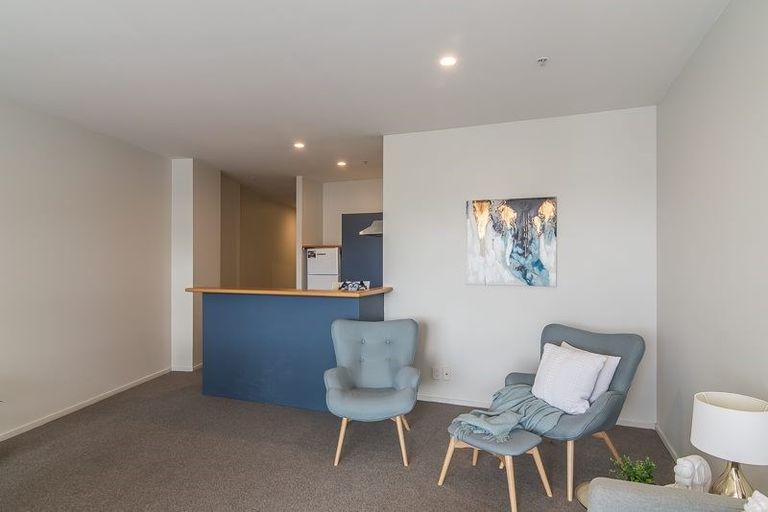 Photo of property in Stadium Garden Flats, 308/107 Thorndon Quay, Pipitea, Wellington, 6011