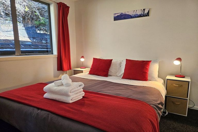 Photo of property in 12 O'neill Place, Lake Tekapo, 7999