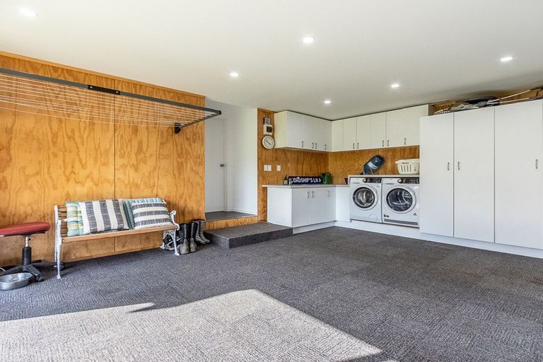 Photo of property in 323 Mazengarb Road, Paraparaumu, 5032