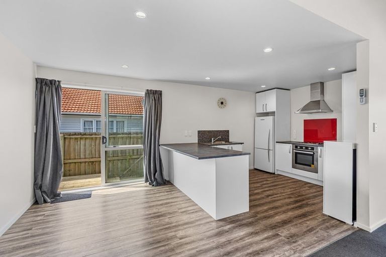 Photo of property in 330 Breezes Road, Aranui, Christchurch, 8061