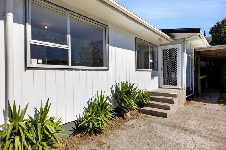 Photo of property in 52 Belair Avenue, Blagdon, New Plymouth, 4310