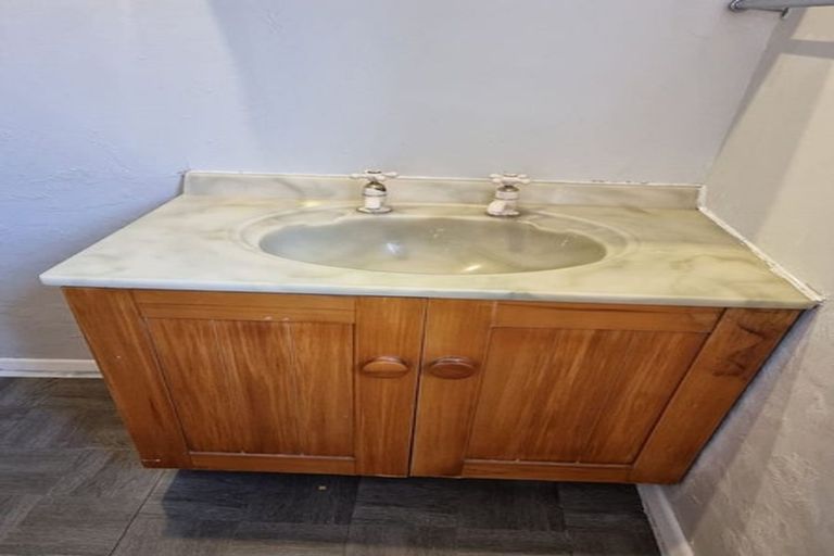 Photo of property in 114 Wainuiomata Road, Wainuiomata, Lower Hutt, 5014