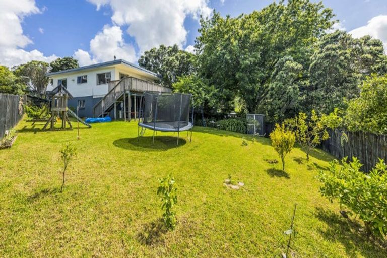 Photo of property in 26 Cyclarama Crescent, Massey, Auckland, 0614