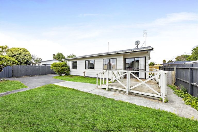 Photo of property in 1/41 Station Road, Takanini, 2112