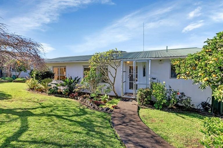 Photo of property in 25 Wolfe Street, Regent, Whangarei, 0112