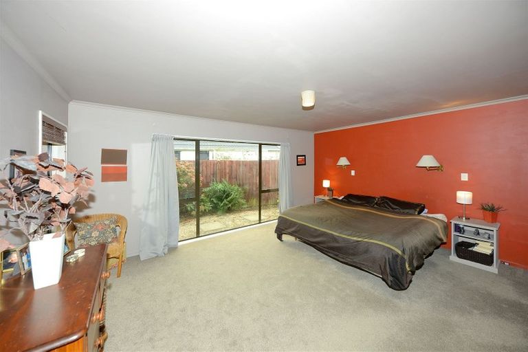 Photo of property in 151 Hawthornden Road, Avonhead, Christchurch, 8042