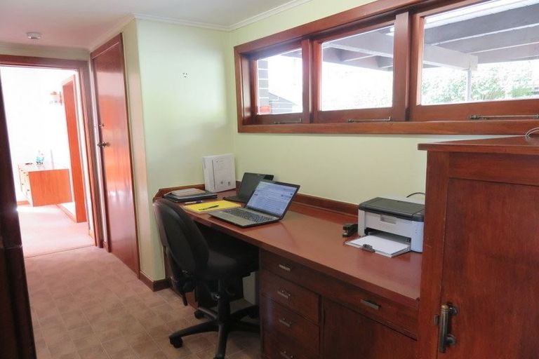 Photo of property in 18 Coleman Terrace, Hospital Hill, Napier, 4110