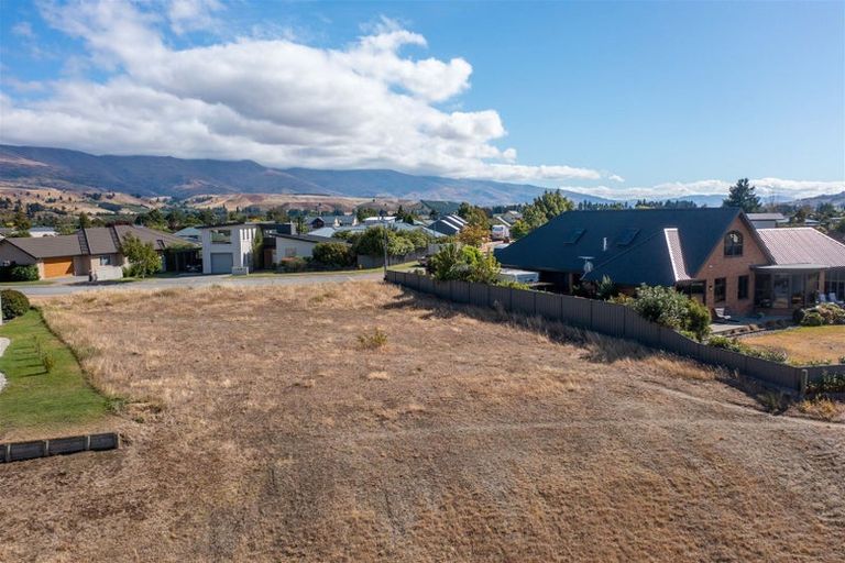 Photo of property in 22 Matthews Crescent, Cromwell, 9310