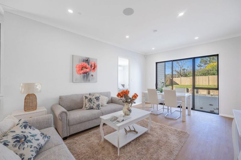 Photo of property in 30 Paihere Street, Huapai, Kumeu, 0810