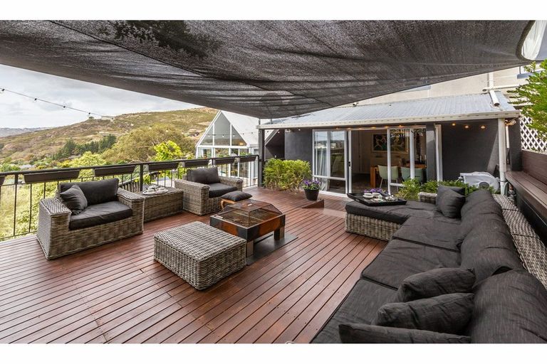 Photo of property in 6 Kentallen Terrace, Hillsborough, Christchurch, 8022