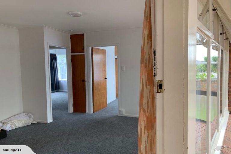 Photo of property in 82 Flanshaw Road, Te Atatu South, Auckland, 0610