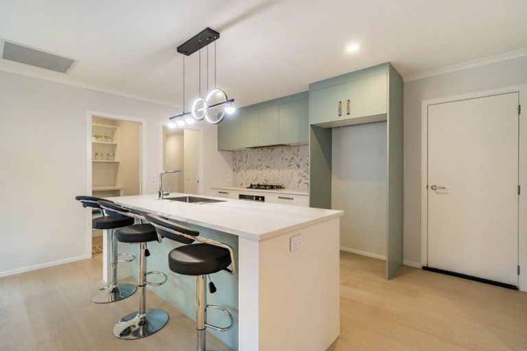 Photo of property in 126 Silverstream Road, Crofton Downs, Wellington, 6035