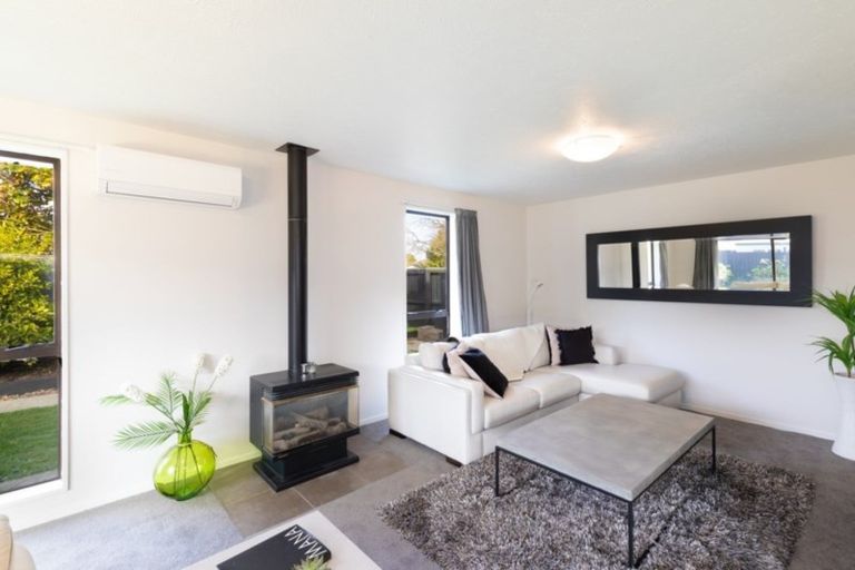 Photo of property in 22 Radiata Avenue, Parklands, Christchurch, 8083