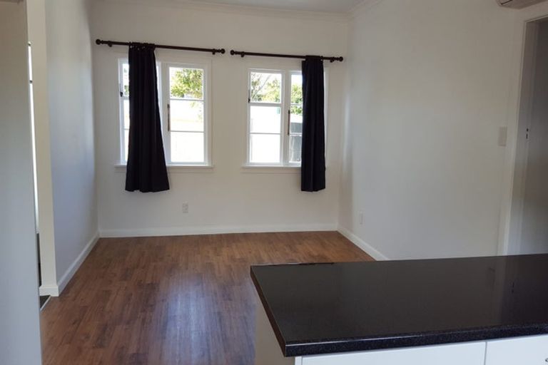 Photo of property in 37a Parkvale Road, Karori, Wellington, 6012