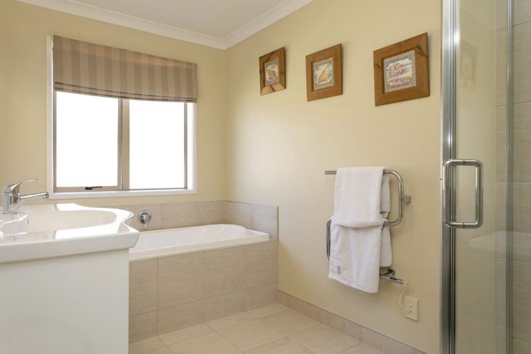 Photo of property in 176 Parekaawa Drive, Motuoapa, Turangi, 3382