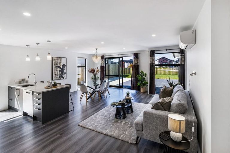 Photo of property in 11 El Patron Lane, Halswell, Christchurch, 8025