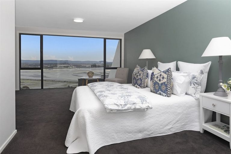 Photo of property in 11b Inverness Lane, Redcliffs, Christchurch, 8081