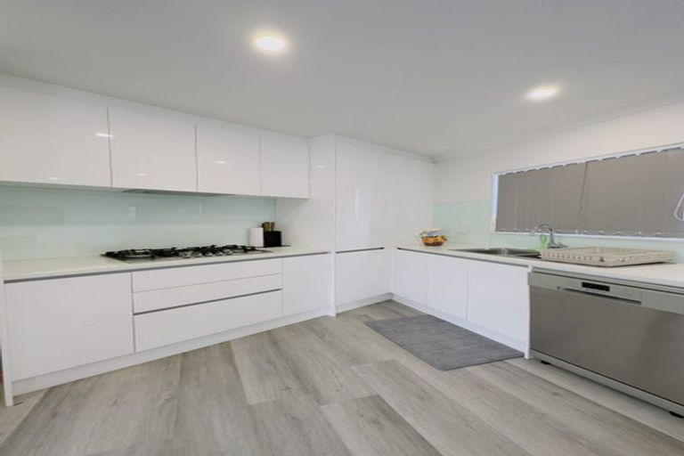 Photo of property in 29c Kenderdine Road, Papatoetoe, Auckland, 2025