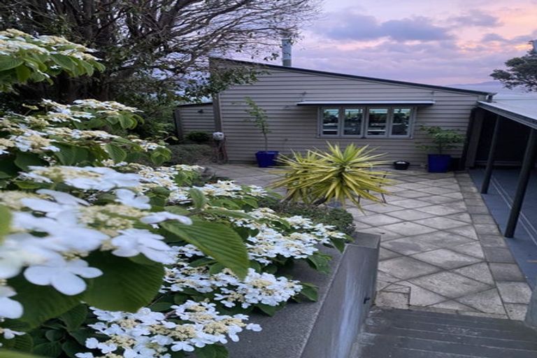 Photo of property in 22 Howard Road, Point Howard, Lower Hutt, 5013