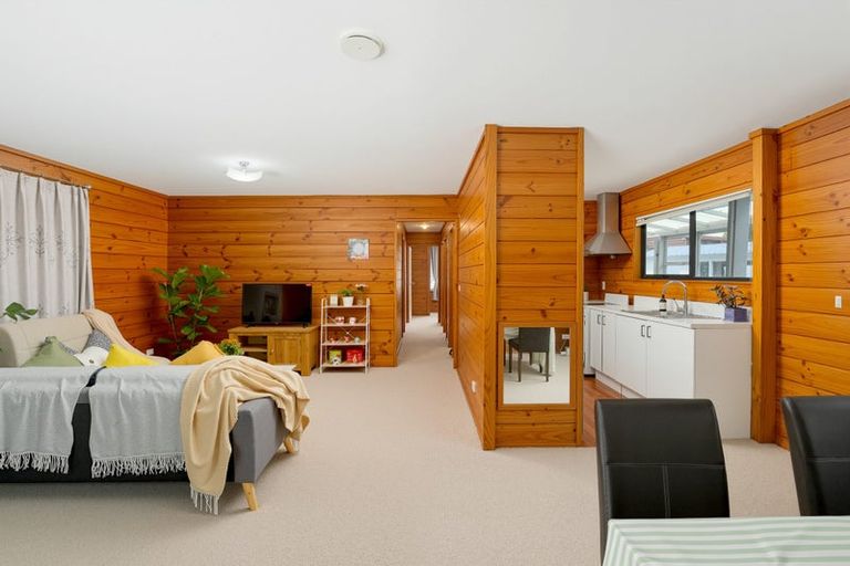 Photo of property in 5/7 Duncan Avenue, Te Atatu South, Auckland, 0610