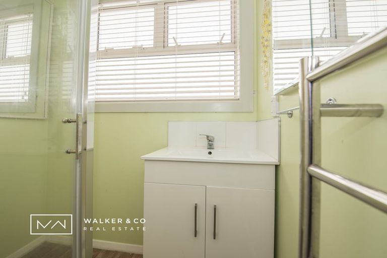 Photo of property in 31 Royal Street, Upper Hutt Central, Upper Hutt, 5018