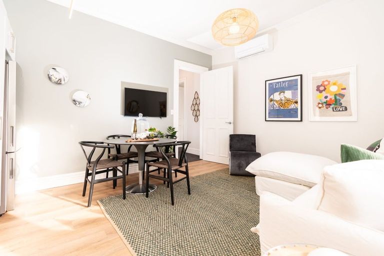 Photo of property in 18 Portland Crescent, Thorndon, Wellington, 6011