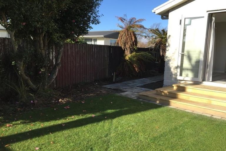Photo of property in 78 Farquhars Road, Redwood, Christchurch, 8051