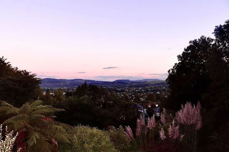 Photo of property in 12 Edward Street, Western Heights, Rotorua, 3015