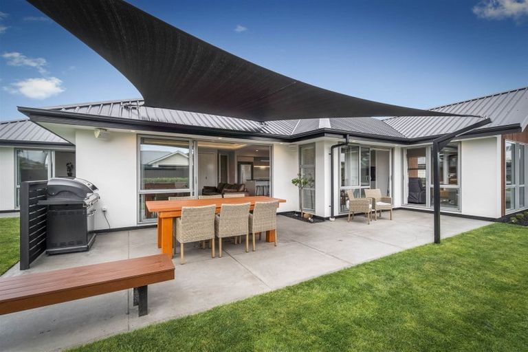 Photo of property in 6 Wallace Crescent, Prebbleton, 7604