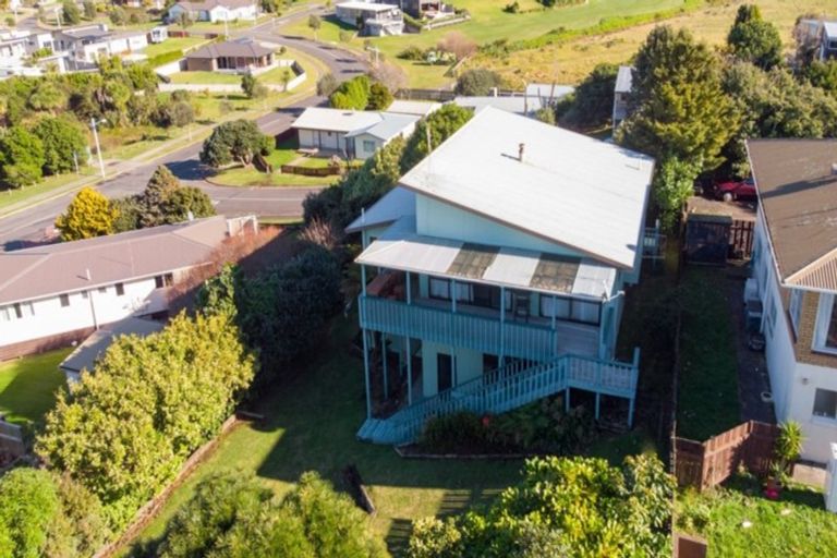 Photo of property in 2 Mayor View Terrace, Waihi Beach, 3611