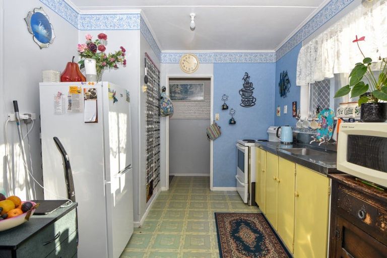 Photo of property in 237a High Street North, Carterton, 5713