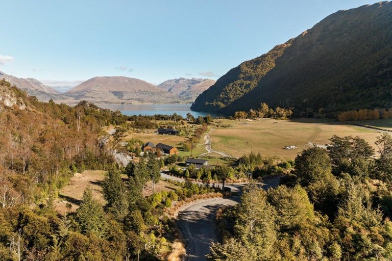 Photo of property in 9 Haast Eagle Road, Mount Creighton, 9371