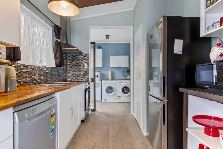 Photo of property in 7 Amber Place, Pukehangi, Rotorua, 3015