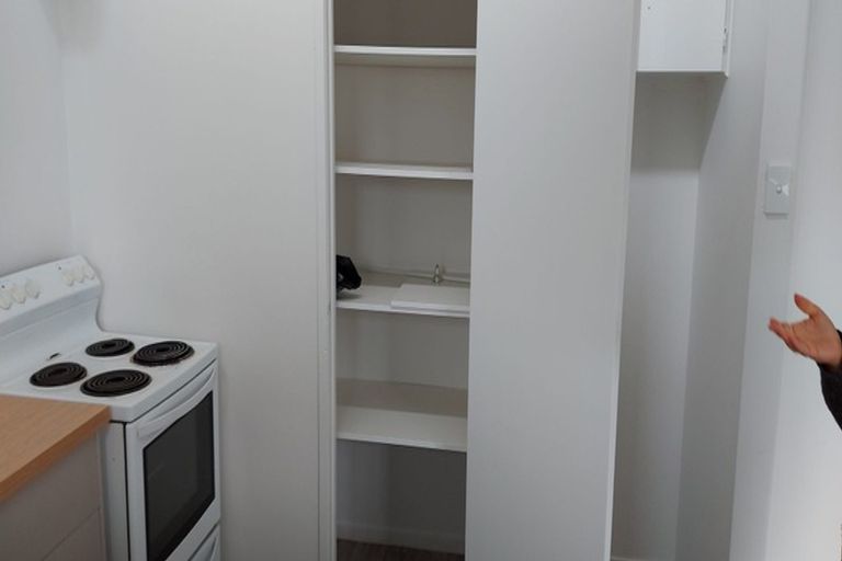 Photo of property in 5 Iris Place, Clendon Park, Auckland, 2103